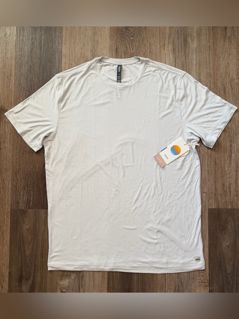 Vuori Strato Tech Tee Frost Grey Heather Sz XL  V126 Athletic NWT